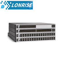 C9500 24Y4C Ein Dram-optischer Ethernet-Netzwerk-Switch 2,5 g-System Bandbreite Industrie-Netzwerk-Router
