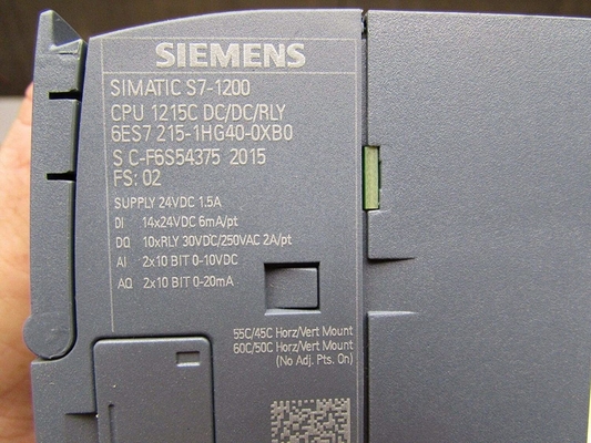 Modul Siemens 6ES7 215-1AG40-0XB0, das in der ursprünglichen Paket-Lieferung für dieses Einzelteil neu ist, ist 2-3 Wochen