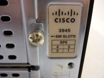 Original Cisco 4 WAN Port POE Switch Router Gigabit CISCO3945E-SEC/K9 ist der Cisco 3945E Router mit Security Bundle w/SEC Lizenz PAK