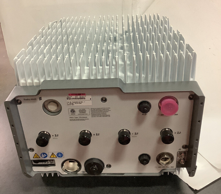 4428 B1 KRC161735/1 Ericsson RRU2100 Radio 4428 B1 KRC161735/1 Basisstation Telekommunikationshardware