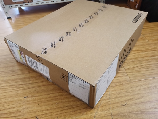Cisco Catalyst C9500-16X-E 16-Port 10G Switch mit NW Essentials Lizenz