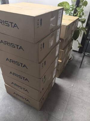 DCS-7050TX3-48C8-R, Arista 7050X3 Switch, 48x10GBaseT/8x100GbE QSFP/Luft von hinten nach vorne