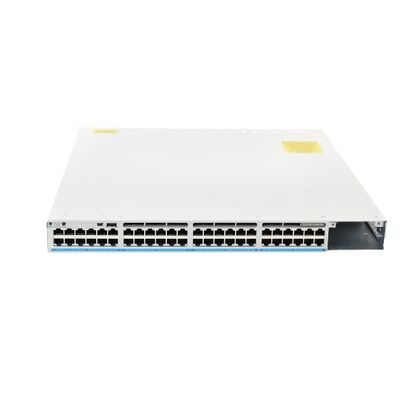 Cisco Catalyst 9300 Switch 48-Port PoE+ mit 480 Gbps Stapelbandbreite und Netzwerk-Essentials