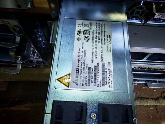 Cisco ASR-9904-Router mit 2x10G/IG Service Edge Line Card (BRAS)-Konfiguration