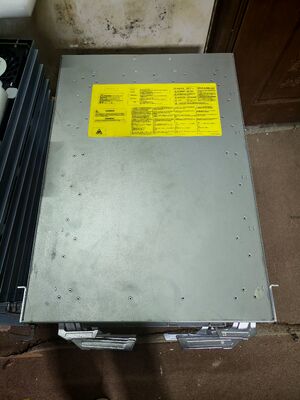 Cisco ASR-9904-Router mit 2x10G/IG Service Edge Line Card (BRAS)-Konfiguration