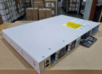 Neuer C9200L-24P-4G-A 24-Port Gigabit PoE+ Managed Switch, 4×1G SFP Uplink, Network Advantage, 600W PoE-Budget