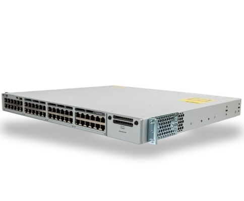 Cisco Catalyst 9300 Switch mit 48 UPOE-Ports 256 Gbps Schaltkapazität und Deep Buffer für Hochdichte-Netzwerke